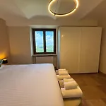 Relais Portaluna Delle Langhe, Private Estate With Pool, 7 Bedrooms, Sleeps 18, Vineyard Views * Mango