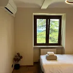 Relais Portaluna Delle Langhe, Private Estate With Pool, 7 Bedrooms, Sleeps 18, Vineyard Views ヴィラ Mango