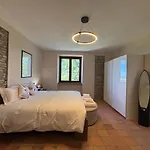 Relais Portaluna Delle Langhe, Private Estate With Pool, 7 Bedrooms, Sleeps 18, Vineyard Views ヴィラ Mango