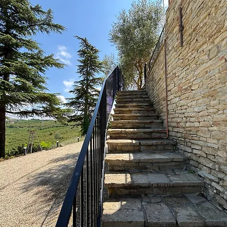 Relais Portaluna Delle Langhe, Private Estate With Pool, 7 Bedrooms, Sleeps 18, Vineyard Views 빌라 망고