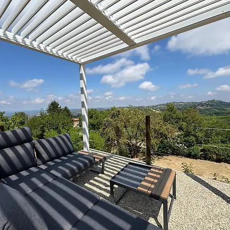 Relais Portaluna Delle Langhe, Private Estate With Pool, 7 Bedrooms, Sleeps 18, Vineyard Views 别墅 *