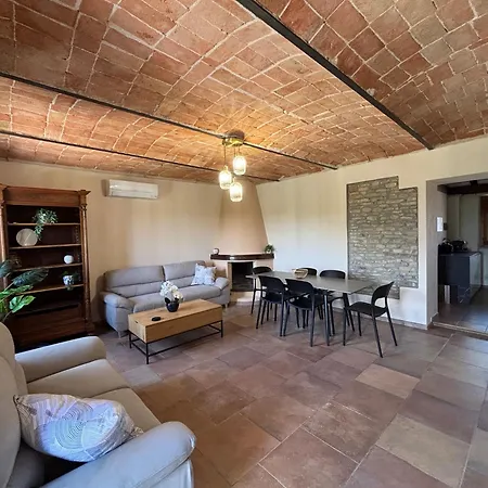 Relais Portaluna Delle Langhe, Private Estate With Pool, 7 Bedrooms, Sleeps 18, Vineyard Views