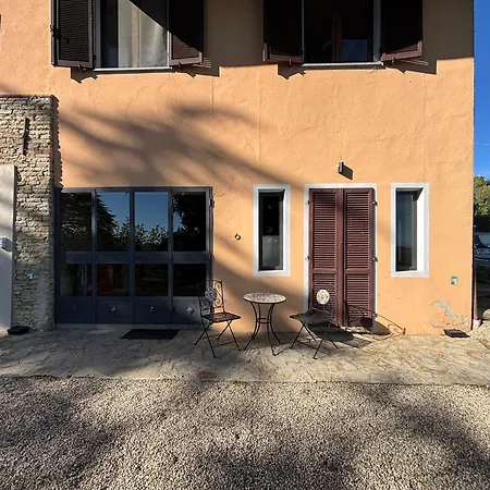 Villa Relais Portaluna Delle Langhe, Private Estate With Pool, 7 Bedrooms, Sleeps 18, Vineyard Views