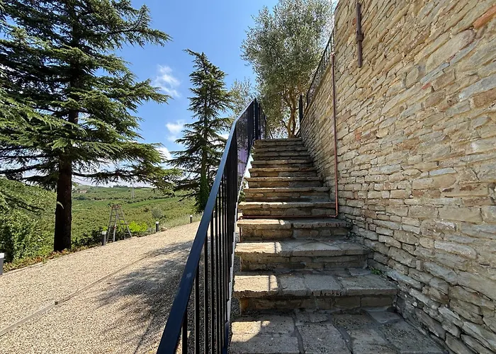 Relais Portaluna Delle Langhe, Private Estate With Pool, 7 Bedrooms, Sleeps 18, Vineyard Views 别墅 Mango